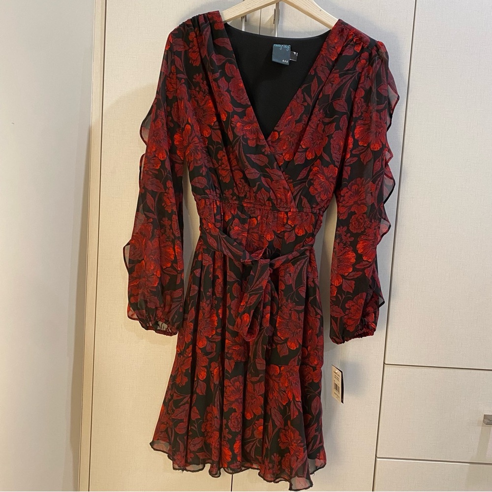 Gabby Skye | NWT Red and Black Floral Chiffon Dress ❤️🖤 - Picture 10 of 10